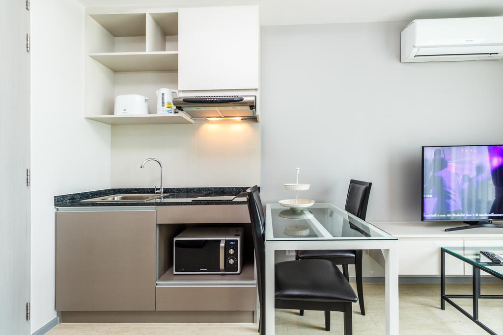 6Th Avenue Surin By Lofty Apartment Bagian luar foto